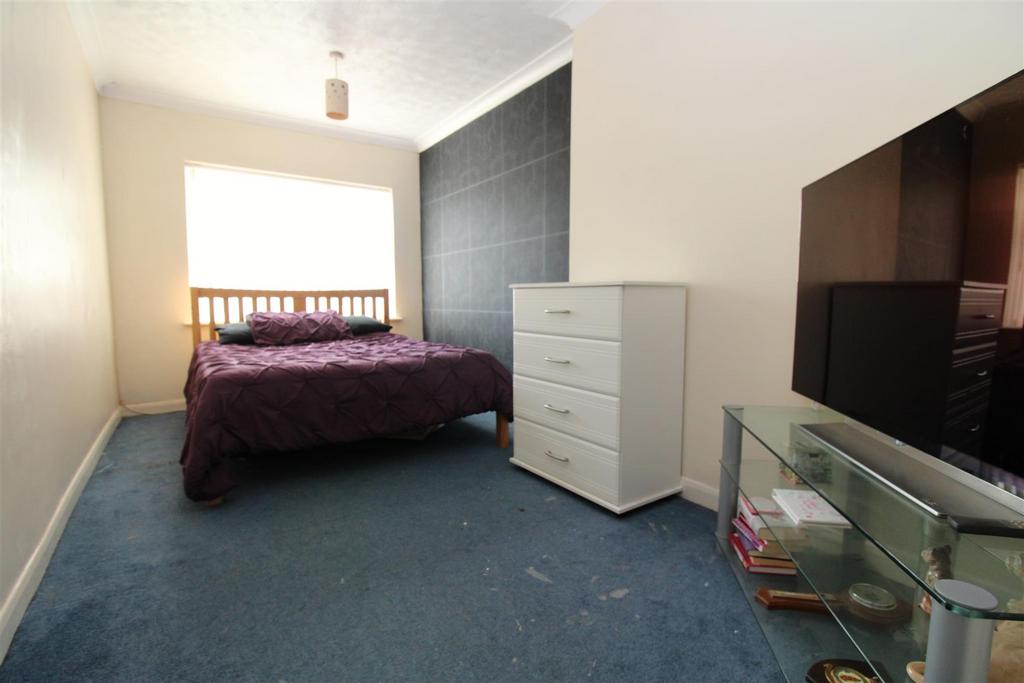 Bedroom 3.JPG
