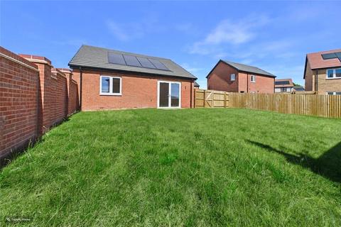2 bedroom bungalow for sale, Bagshot Close, Northamptonshire NN16