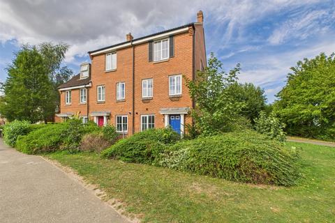 4 bedroom end of terrace house for sale, South Green, Dereham