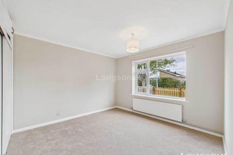 4 Chestnut Road, Watton, Thetford, IP25 6PG