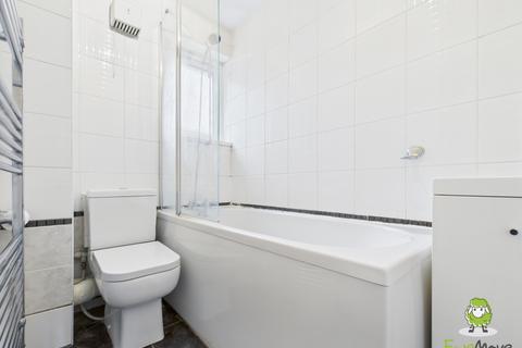 undefined, Rubens Close, Basingstoke, Hampshire, RG21