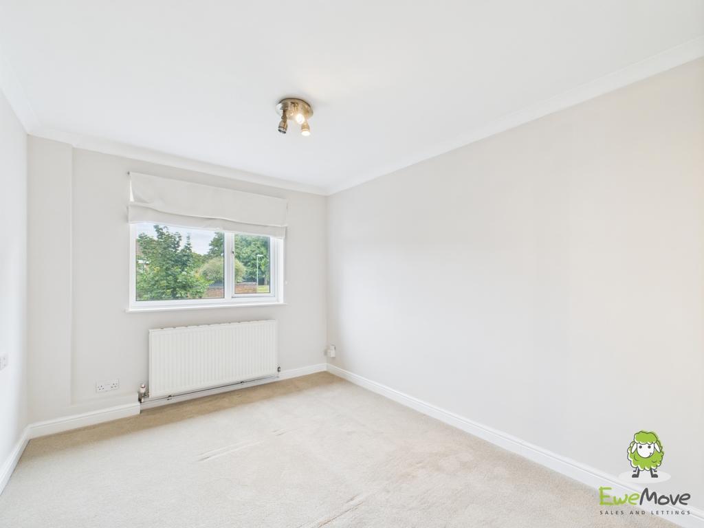 Ewe Move Bsingstoke Rubens Close Bedroom