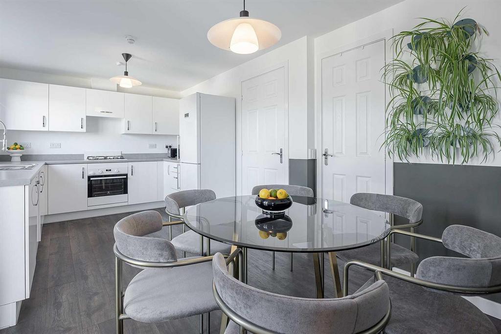 Dining/ Kitchen