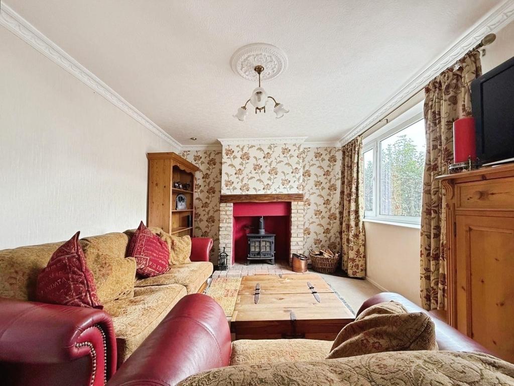 Pbox-living room-326554.jpg