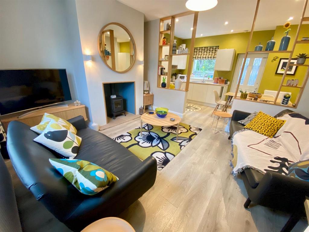 Lounge area.jpg