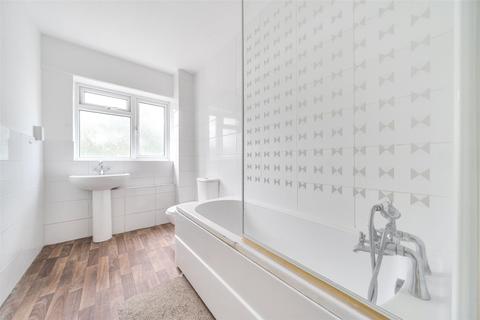 2 bedroom apartment for sale, Princess Parade, Crofton Road BR6