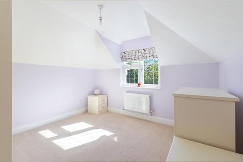 154 Warren Road, Banstead, SM7 1LB