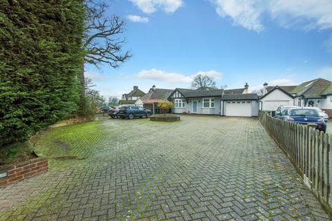 undefined, Salisbury Road, Worcester Park, KT4