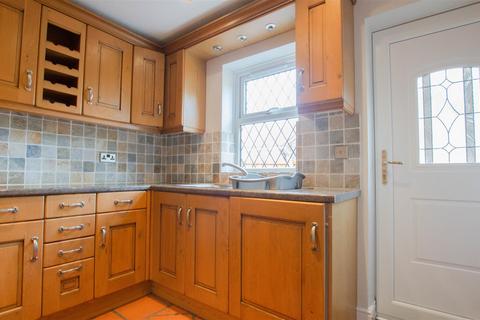 2 bedroom bungalow to rent, Wharton Road, Stamford Bridge