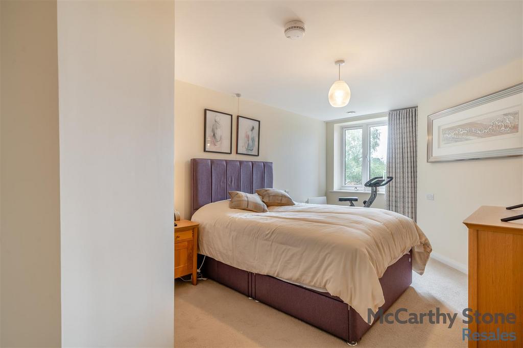 8661594-interior01.jpg