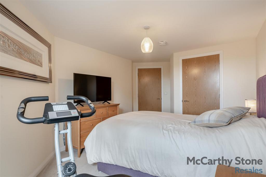 8661594-interior02.jpg