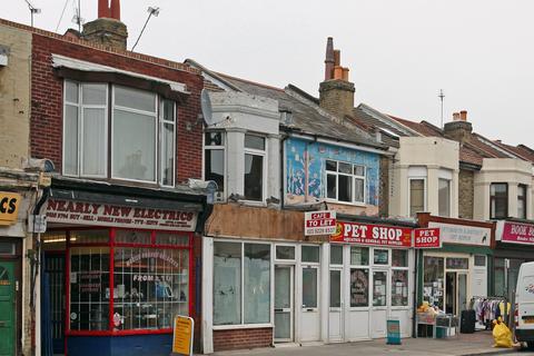Retail property (high street) to rent, Albert Rd Southsea PO4 0JP
