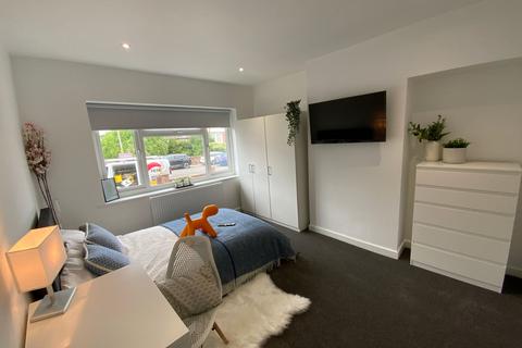 undefined, West Wycombe Road, High Wycombe, HP12