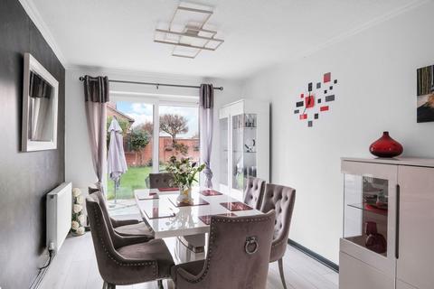 5 bedroom detached house for sale, Drovers Way, Worcester, WR3