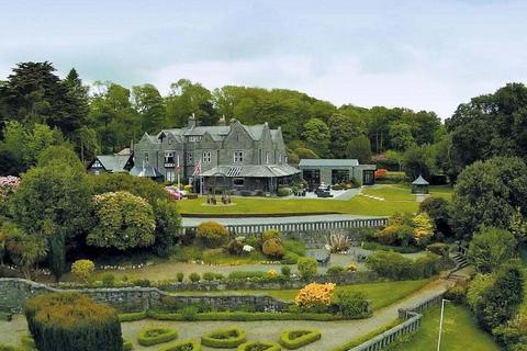 Hospitality for sale, A497 Main Rd Criccieth LL52 0SA