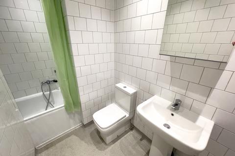 1 bedroom in a house share to rent, Leopold Road, L7 8SS,