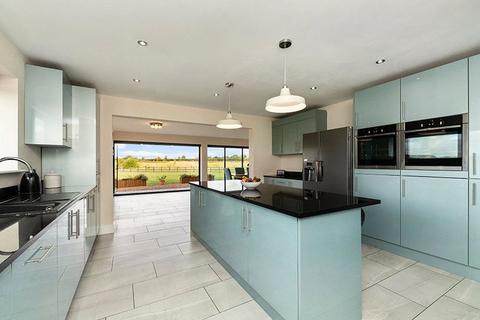 4 bedroom detached house for sale, St. Ives Road, Somersham, Huntingdon