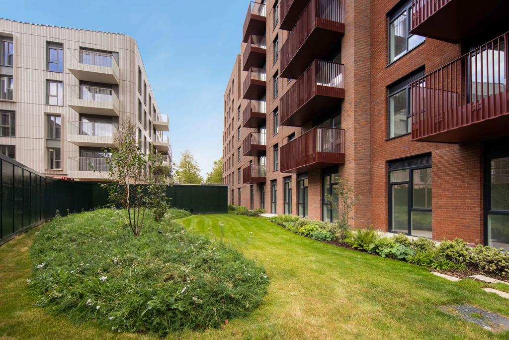 Apartment in London - More