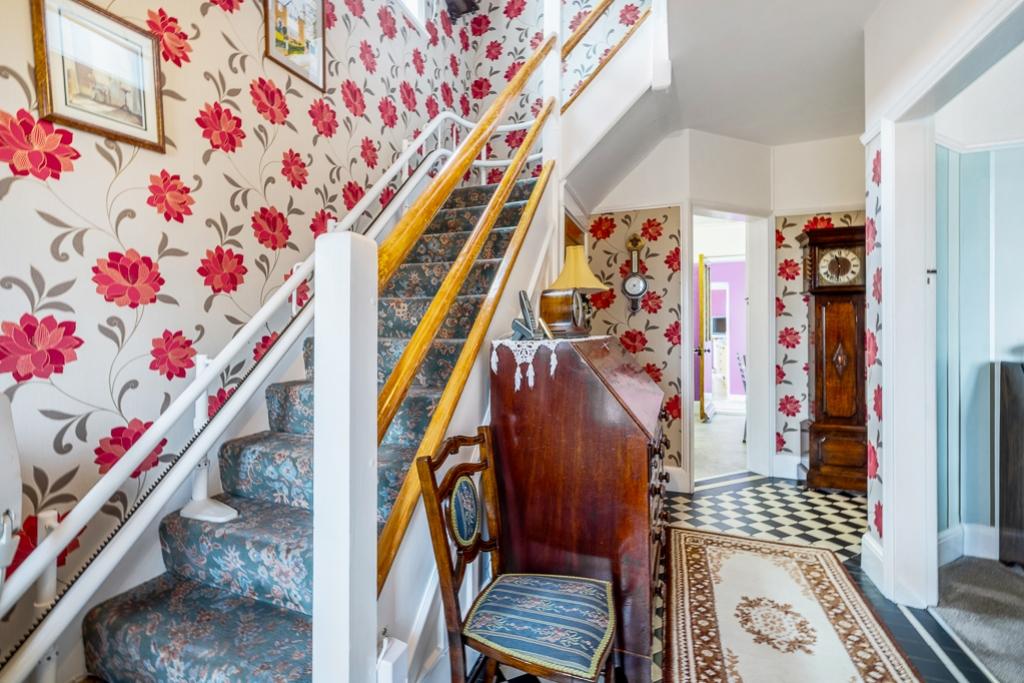 116 Roseways (Fleet)-18