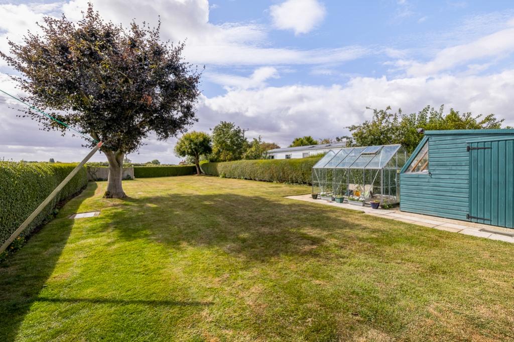 116 Roseways (Fleet)-16