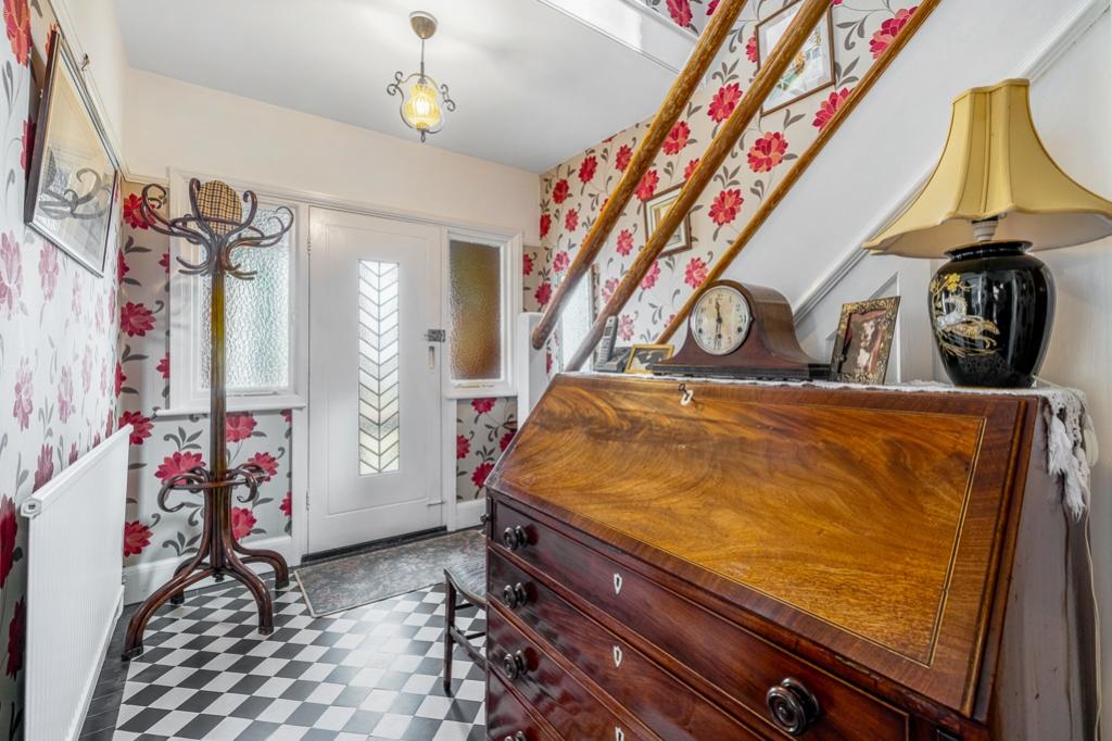 116 Roseways (Fleet)-17