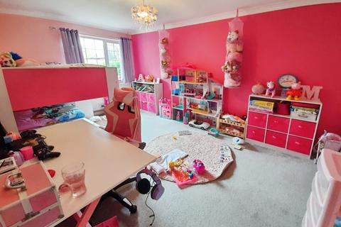 4 bedroom detached bungalow for sale, High Street, Blyton, Gainsborough, DN21 3JX