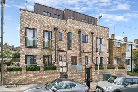 Taybridge Road, London, SW11