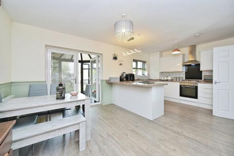 8 Moordale View, Rawmarsh, Rotherham, S62 5PU