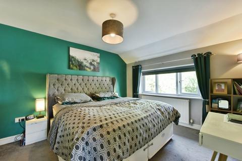 8 Moordale View, Rawmarsh, Rotherham, S62 5PU