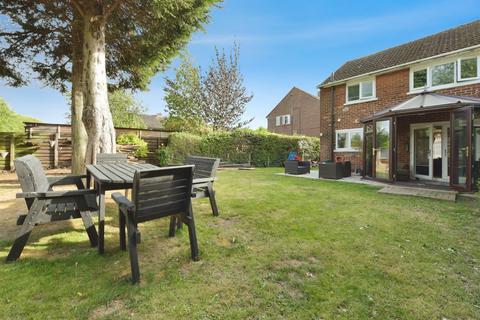 8 Moordale View, Rawmarsh, Rotherham, S62 5PU