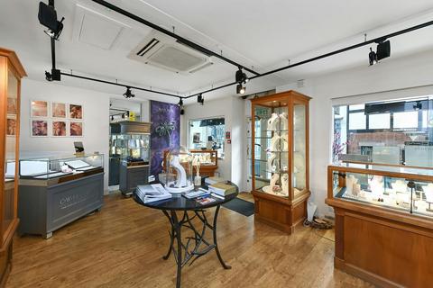 Retail property (high street) for sale, 2 Victoria Sq Ashbourne DE6 1GG