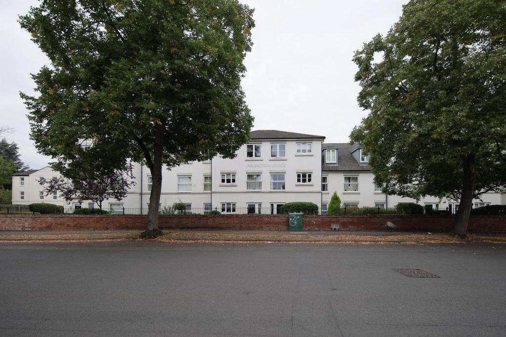 40 Arlington Lodge Arlington Avenue.jpg