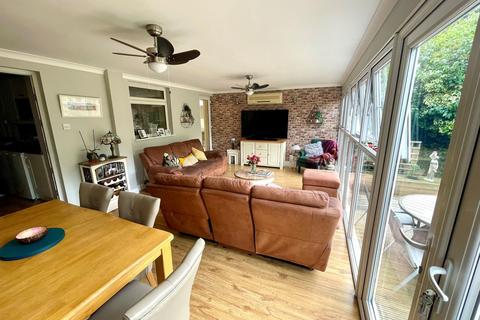 2 bedroom semi-detached house for sale, Cannock Road, Westcroft, Wolverhampton, WV10