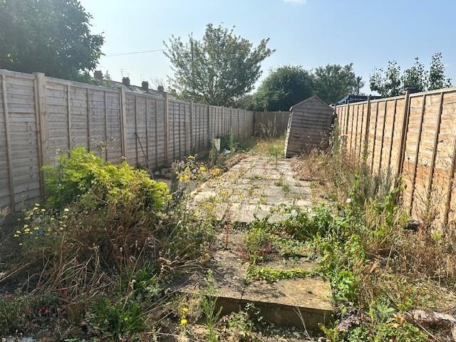 27 North Road Garden.jpg