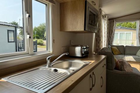 2 bedroom park home for sale, Par Sands Coastal Holiday Park