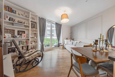 2 bedroom flat for sale, Burnelli Building, Wandsworth, London, SW11