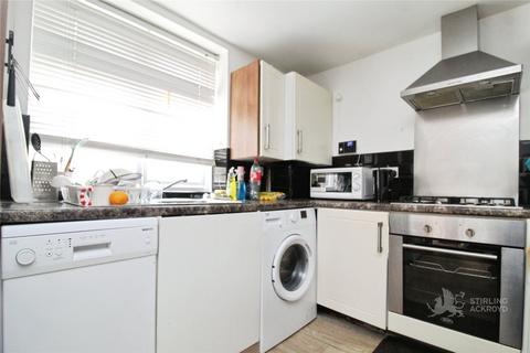 2 bedroom terraced house to rent, Cobblestone Place, Croydon, CR0