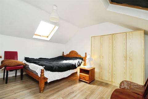 2 bedroom terraced house to rent, Cobblestone Place, Croydon, CR0