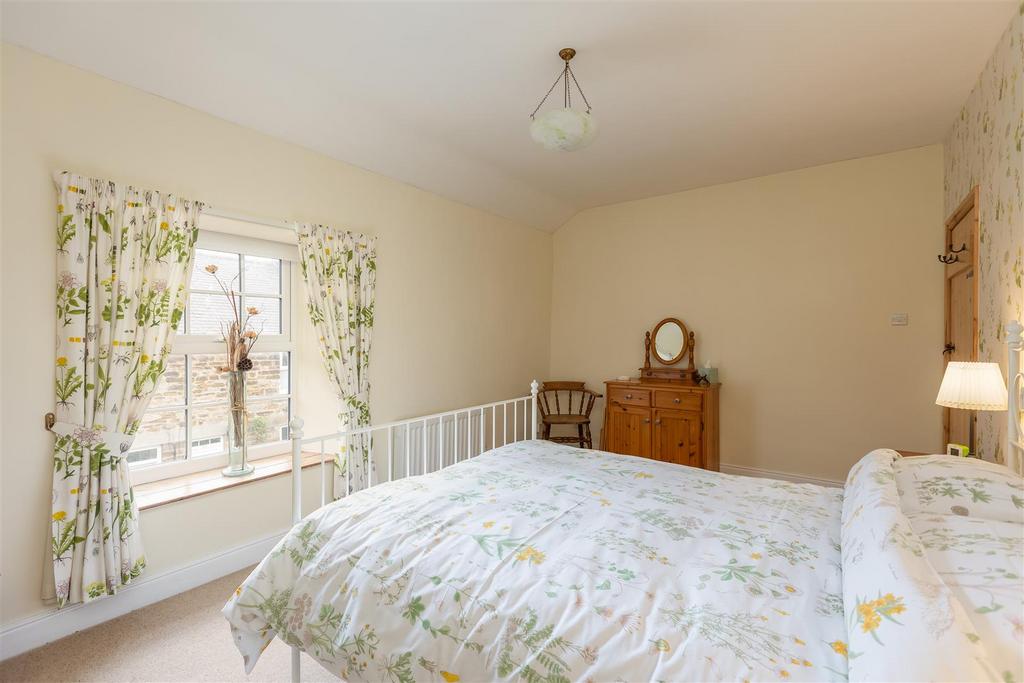 Hill Cottages 3 Bedroom 1-1.jpg