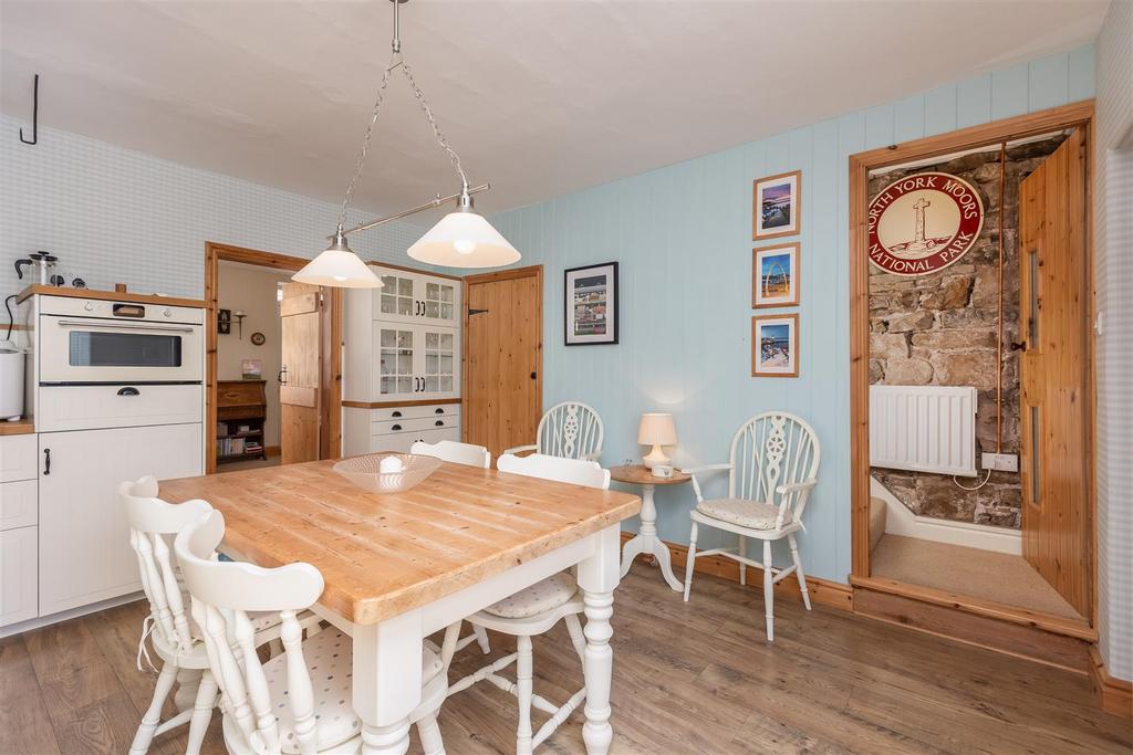 Hill Cottages 3 Kitchen-4.jpg