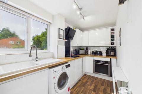 undefined, Miles End, Aylesbury, Buckinghamshire
