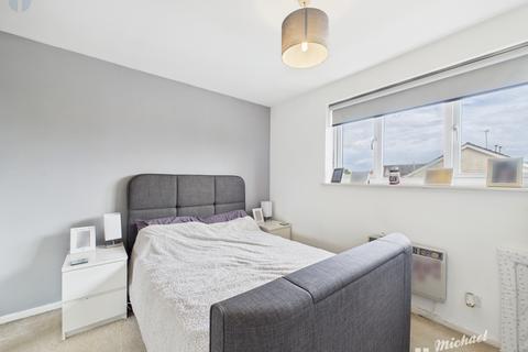 undefined, Miles End, Aylesbury, Buckinghamshire