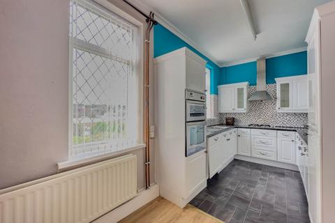 3 bedroom semi-detached house for sale, Cross Park Street, Batley