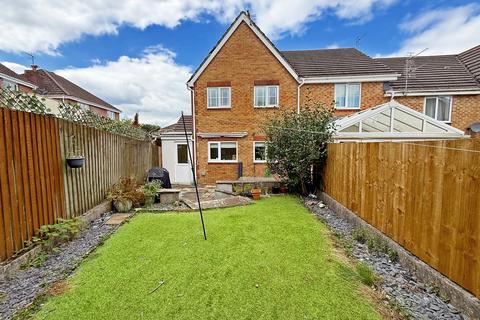undefined, Llanharan, Pontyclun CF72