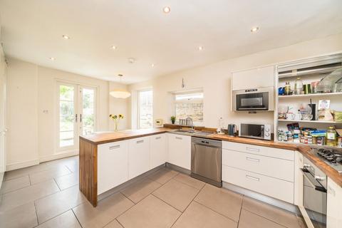 undefined, Killyon Road, London SW8