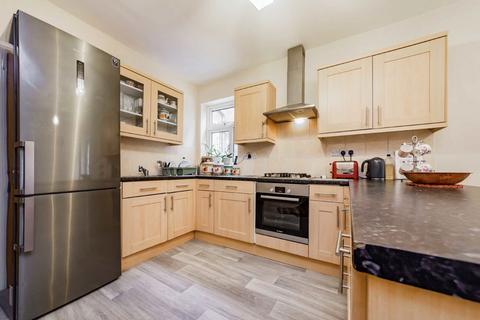 6 bedroom terraced house for sale, Hanover Road, London NW10