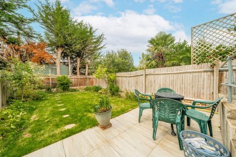 6 bedroom terraced house for sale, Hanover Road, London NW10