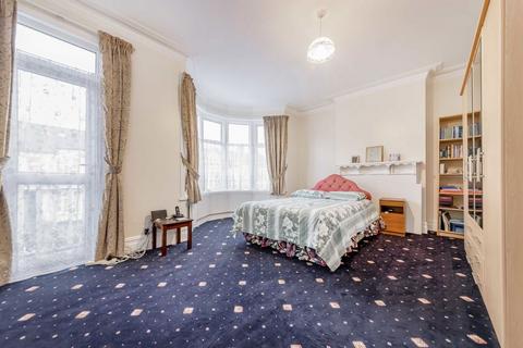 6 bedroom terraced house for sale, Hanover Road, London NW10