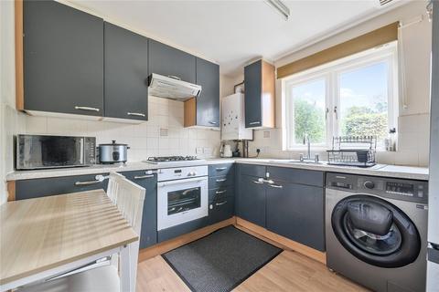 4 Cherry Grove, Reading, RG2 7NF