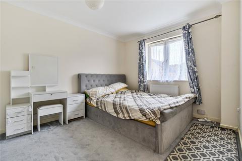 4 Cherry Grove, Reading, RG2 7NF